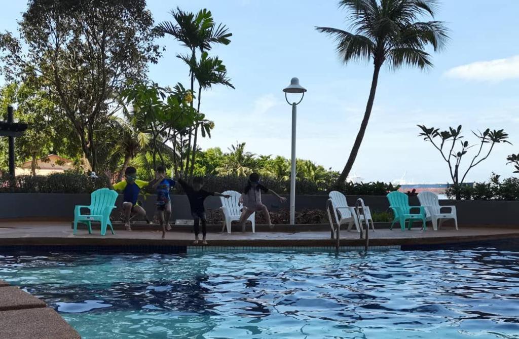 Ehsan Seaview Hotel Port Dickson Bagian luar foto