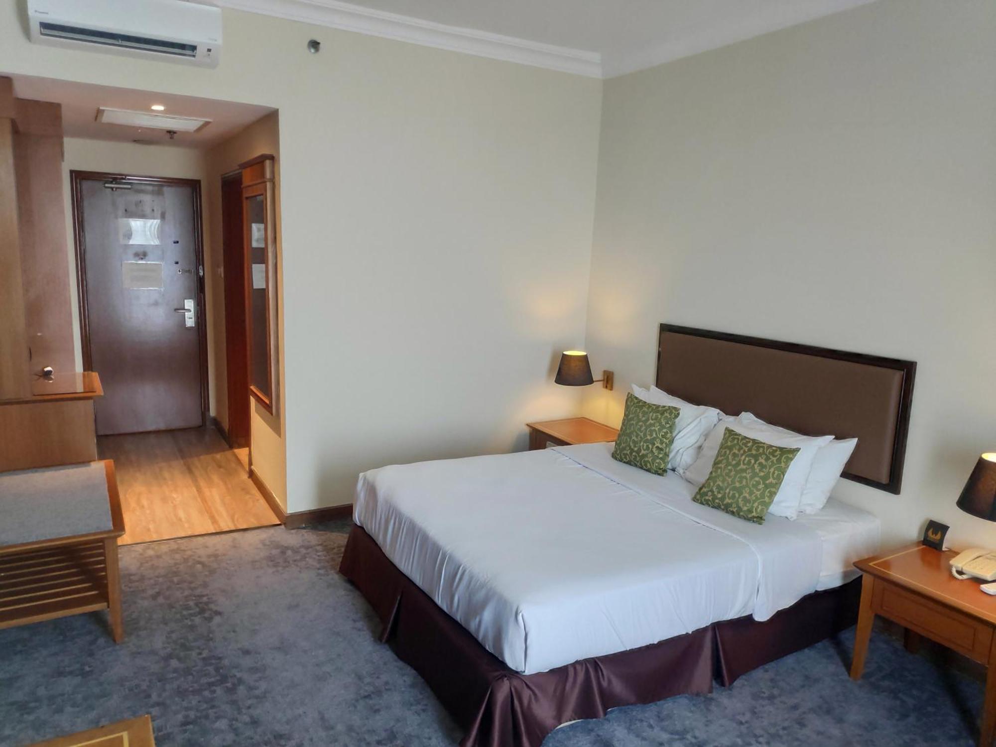 Ehsan Seaview Hotel Port Dickson Bagian luar foto